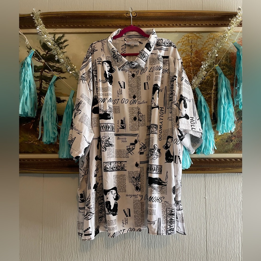 Monochrome Graphic Print Women's Tunic Top